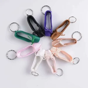 Chaveiro de sapato de ponta de cetim