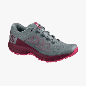 Tenis Salomon XA Elevate FEM CINZA/VERMELHO